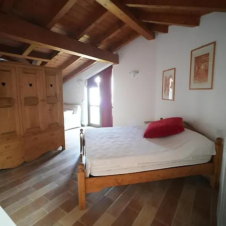 My Holiday - Casa Chiara דירה דומאסו