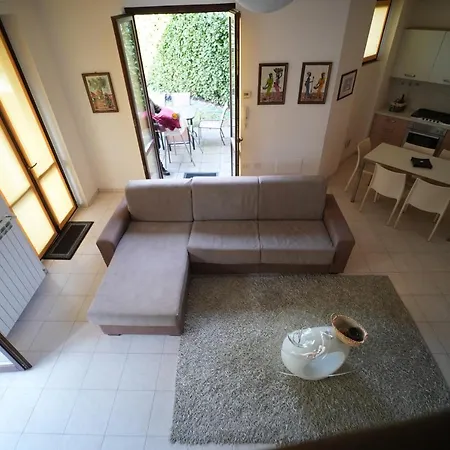 My Holiday - Casa Chiara דומאסו